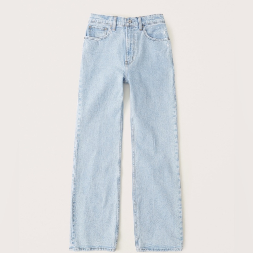 NWOT // Abercrombie - 90’s Relaxed High Rise Jean